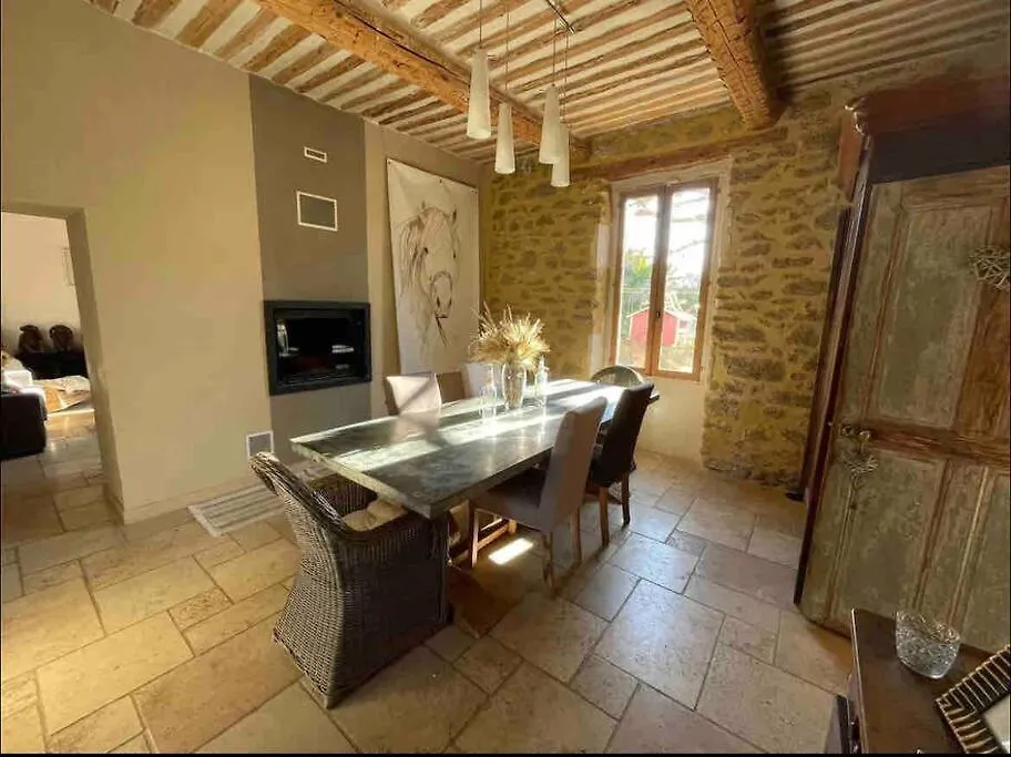 Holiday home Mas L Oustau De Memei Althen-des-Paluds